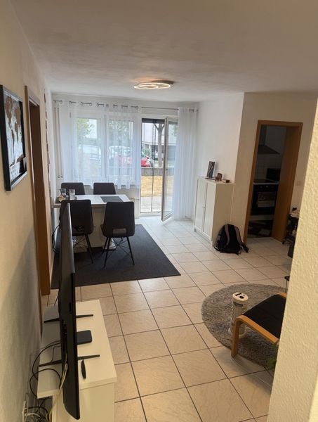 Schöne 2 Zimmer-Erdgeschosswohnung mit Terrasse 